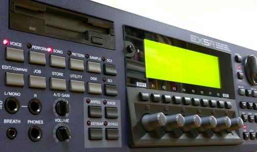 floppy for yamaha ex5r.jpg